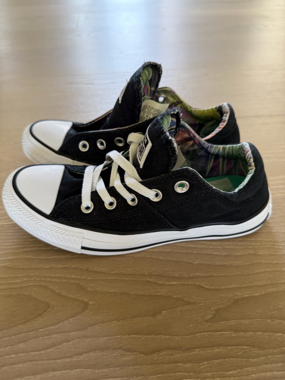 Converse All Stars with tropical pattern size 6